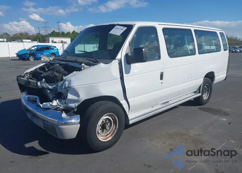 2003 Ford E-350 Super Duty Xl/Xlt z USA, uszkodzony, nr VIN 1FBSS31L53HA86882